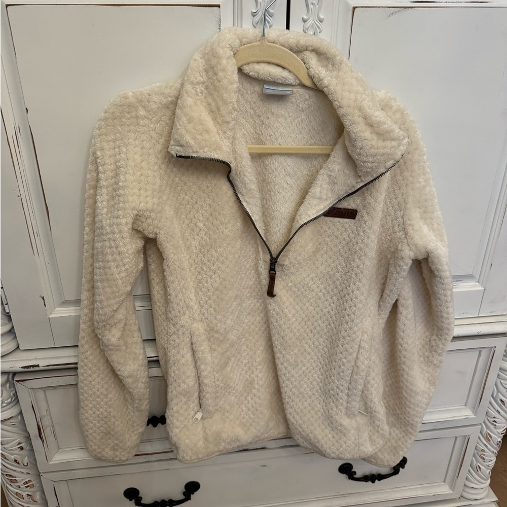 Columbia cream women’s pullover size medium